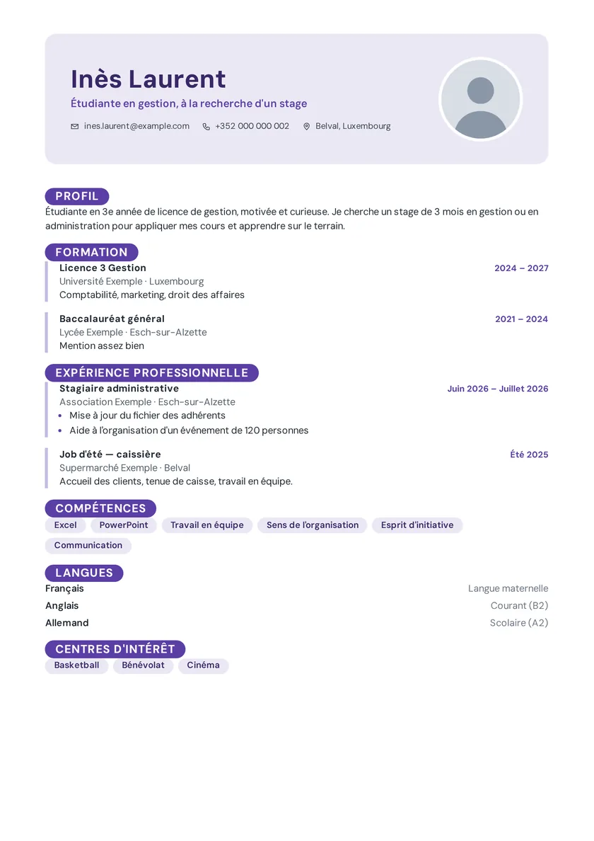 Aperçu du modèle de CV Étudiant / premier emploi avec des données fictives